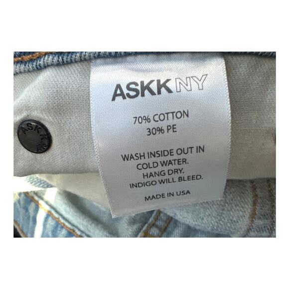 Askk New York Distressed Cropped High Rise Light Wash Jeans Size 28 New NWT - Picture 5 of 8